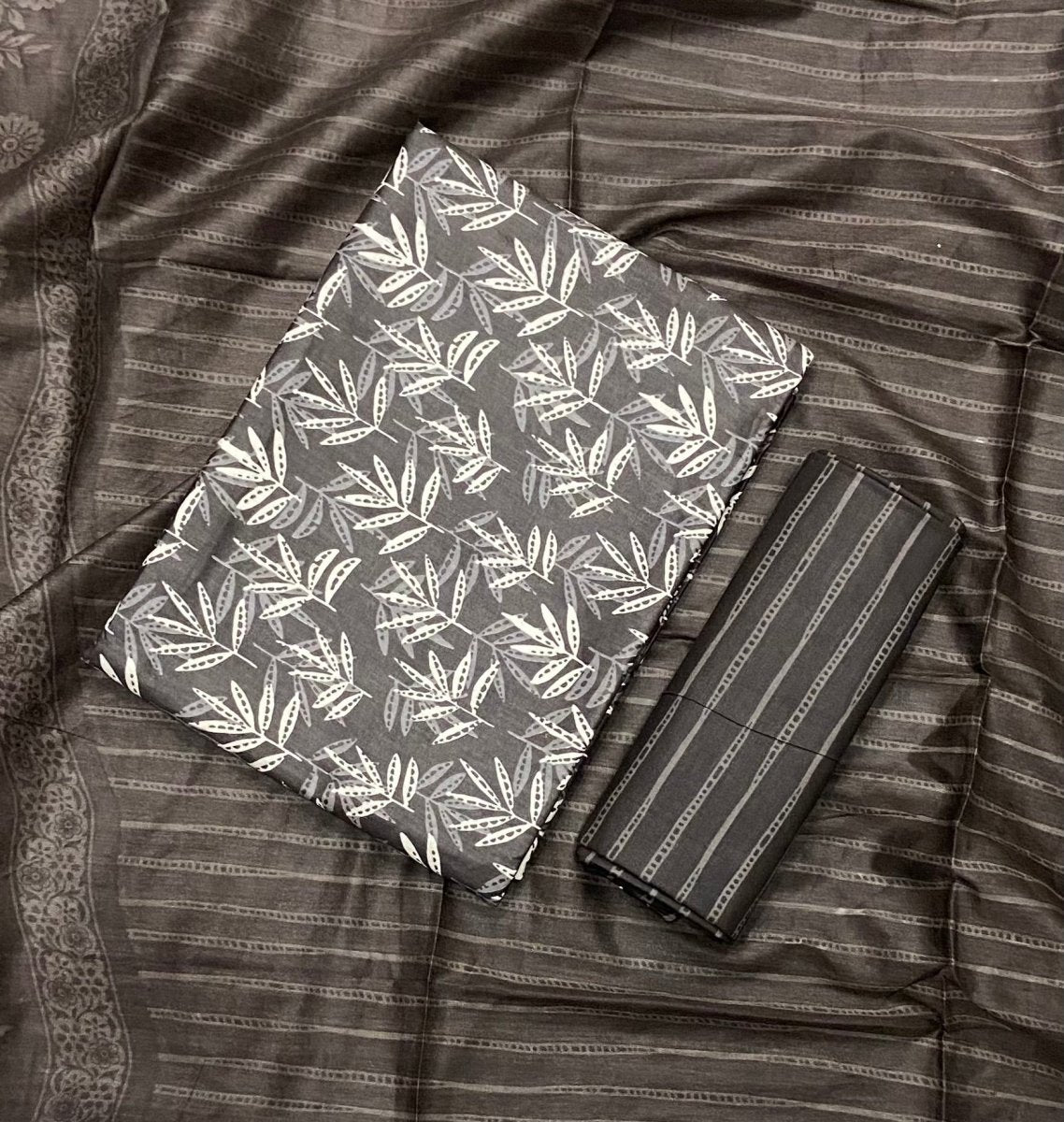 Enchant Print Pure Cotton Suits - Yanchi