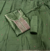 Radiant Gold Crush Suit Set with Zari Thread & Sequins Work - Yanchi