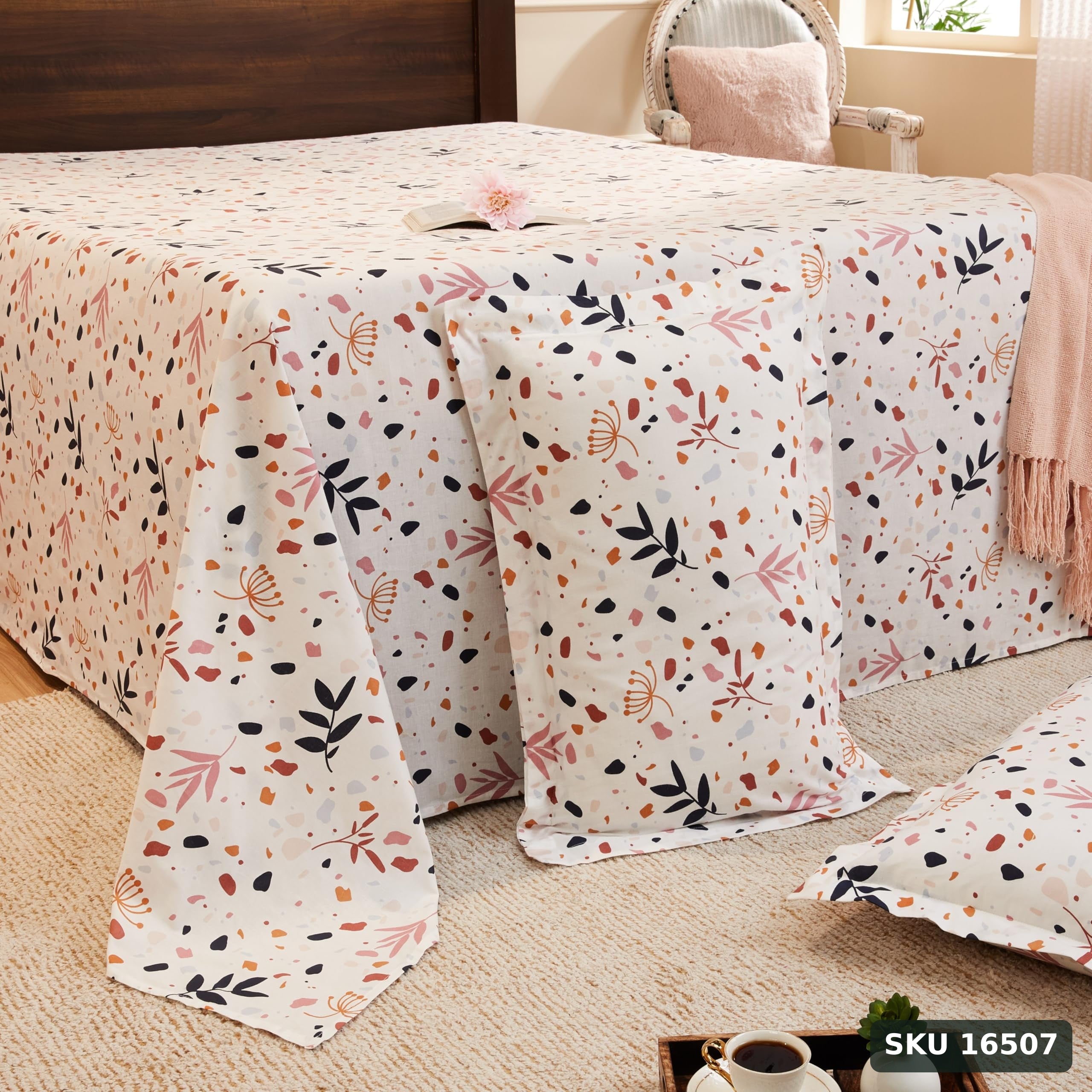 Yanchi Calico Meadow 144 Tc 100% Cotton King Size Bedsheet with 2 Pillow Covers, White, Abstract - SKU 16507