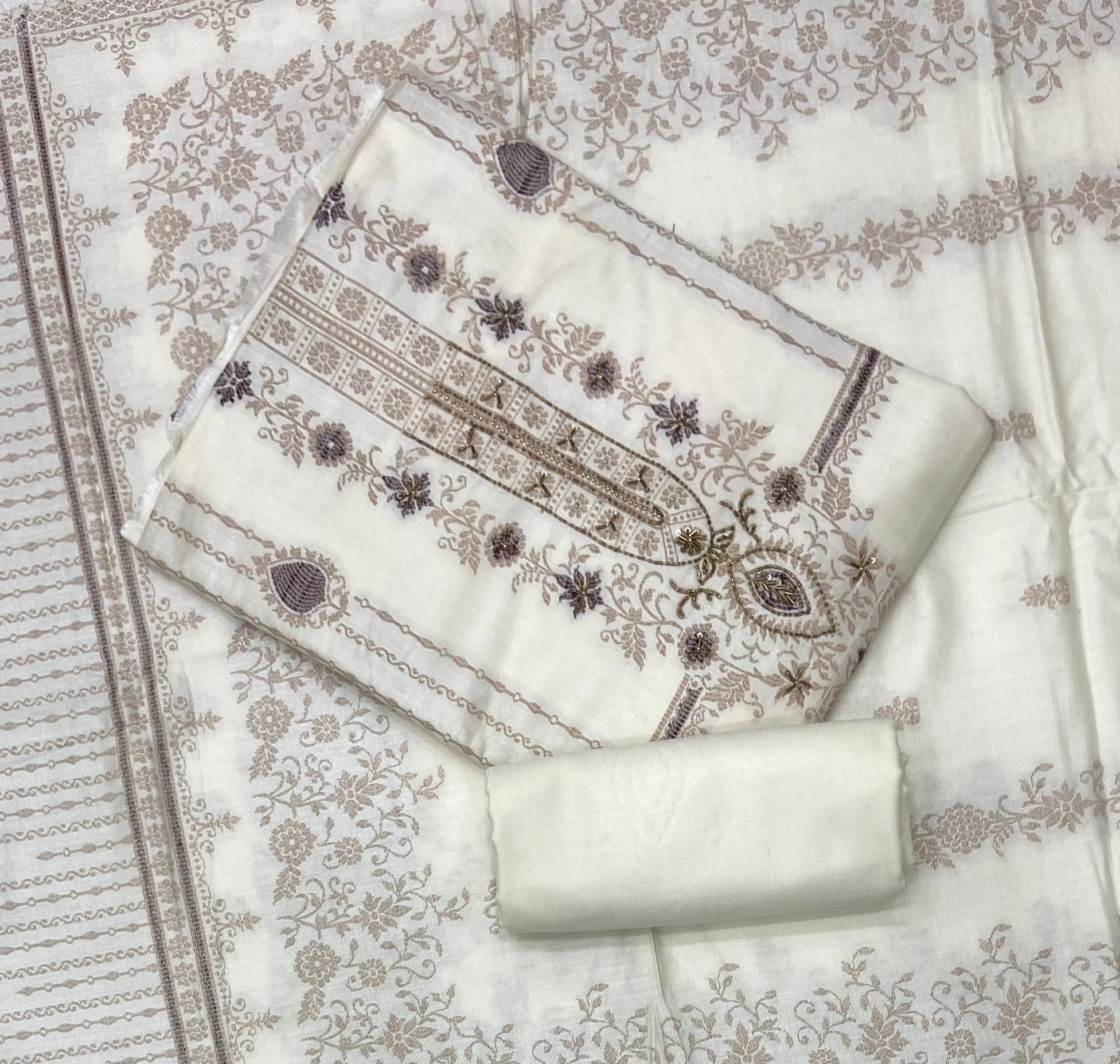 HK Acrylic Winter Suit Set (Avni)