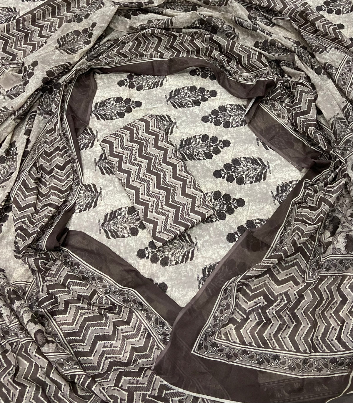 Celestial Pure Cotton Print Suit Set (Luxury Feel)