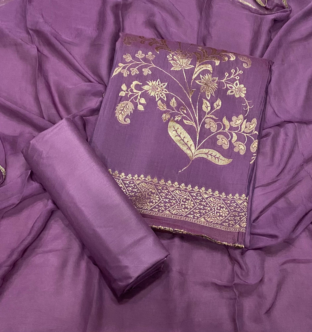 Elegant Muslin Jacquard Suit Set