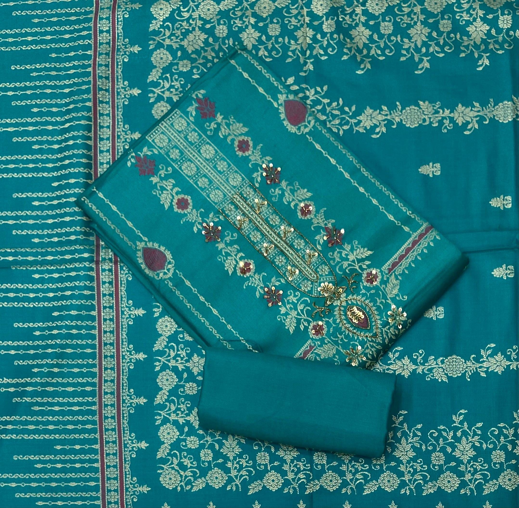 HK Acrylic Winter Suit Set (Avni)