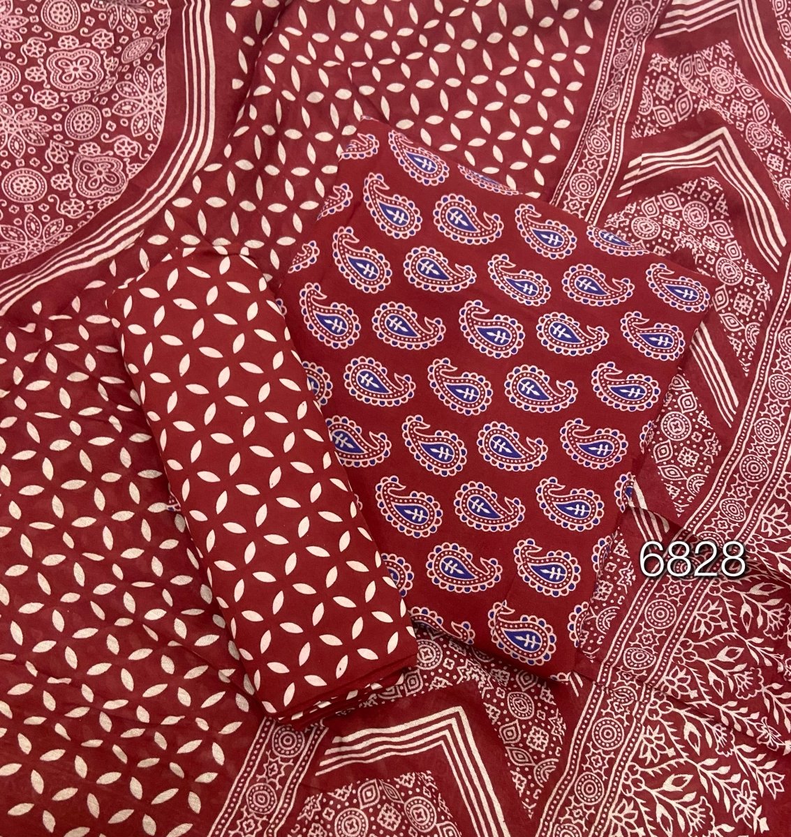 Block Print Elegant Cotton Suit - Yanchi