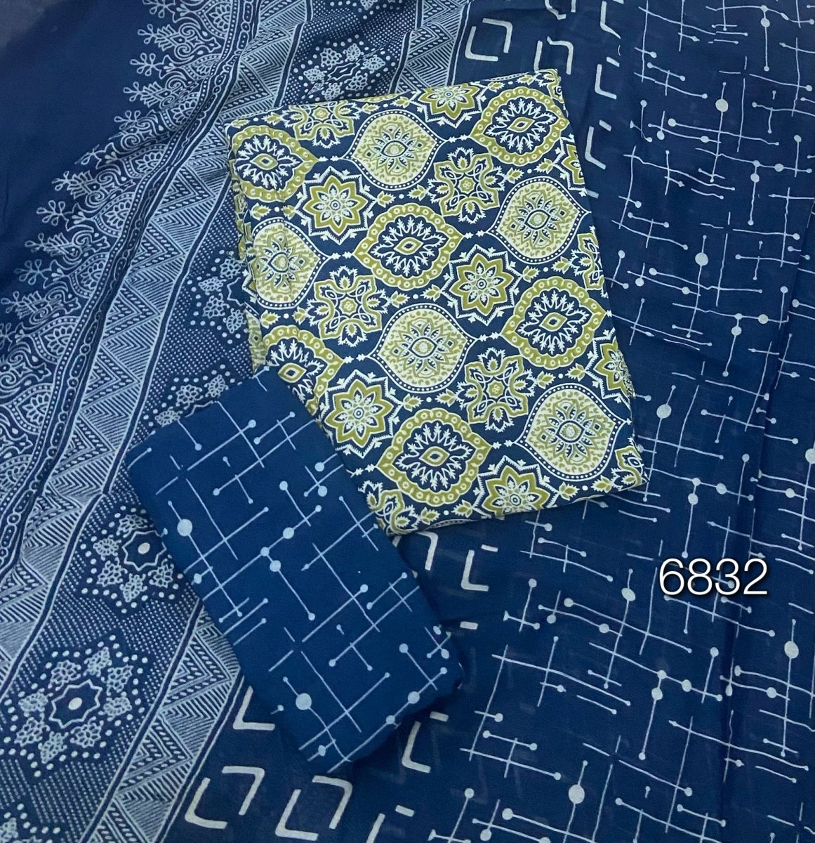 Block Print Elegant Cotton Suit - Yanchi