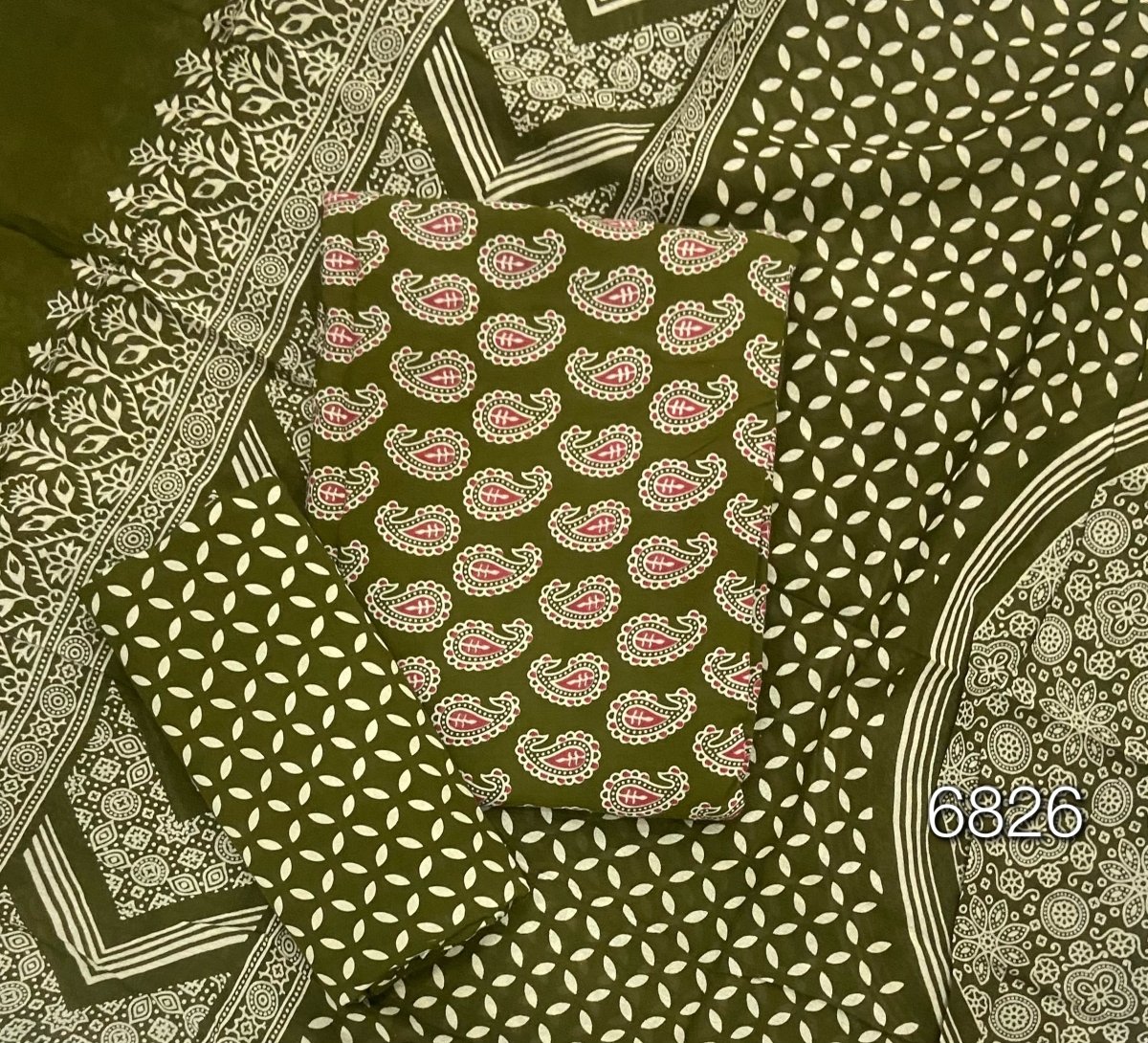 Block Print Elegant Cotton Suit - Yanchi