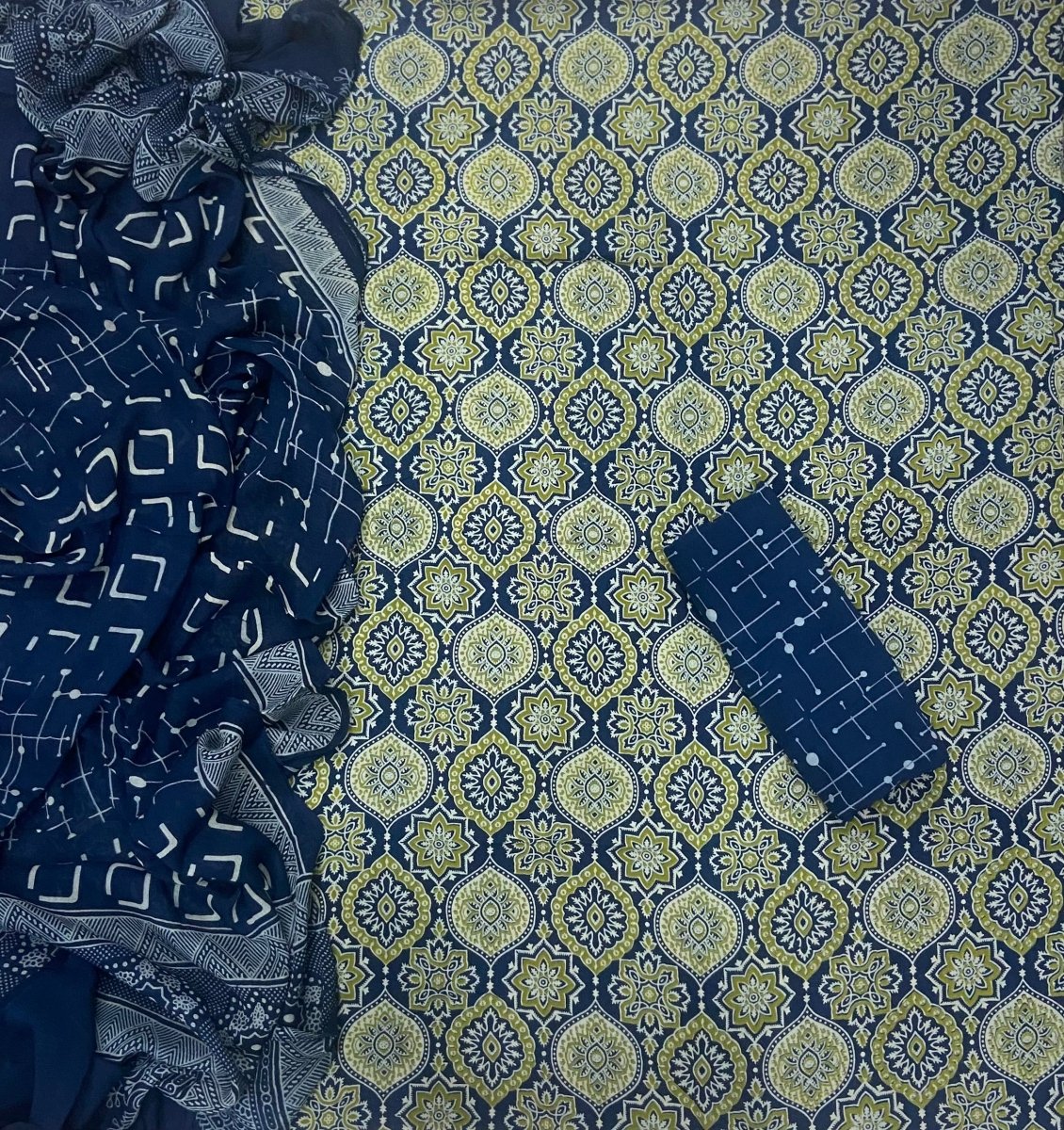 Block Print Elegant Cotton Suit - Yanchi