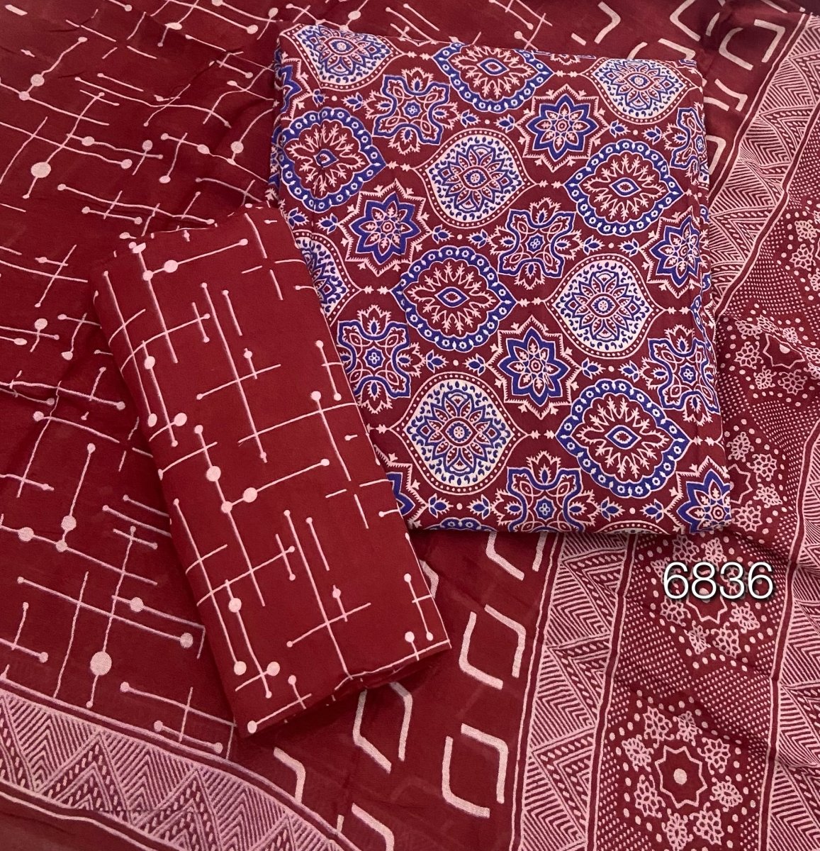 Block Print Elegant Cotton Suit - Yanchi