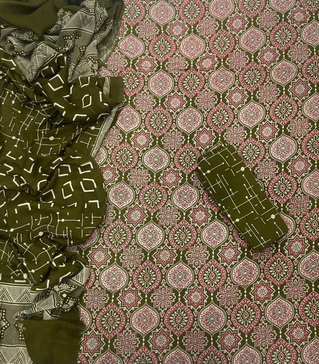 Block Print Elegant Cotton Suit - Yanchi