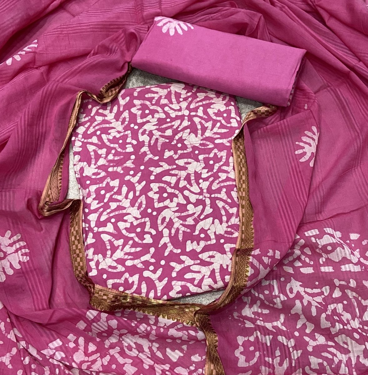 Block Print Elegant Cotton Suit Set - Yanchi