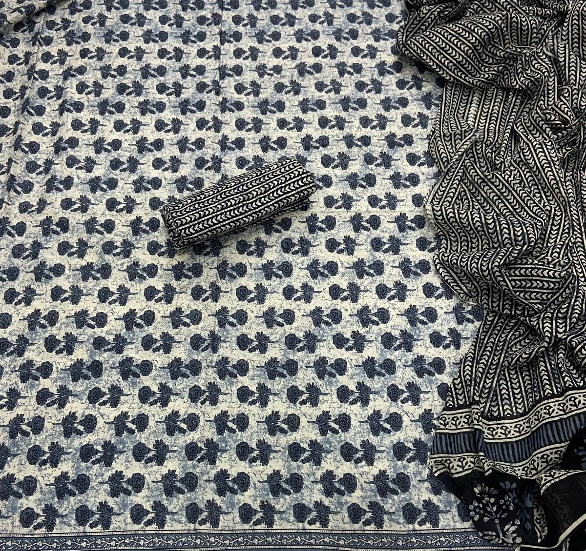 Celestial Pure Cotton Print Suit Set (Luxury Feel) - Yanchi