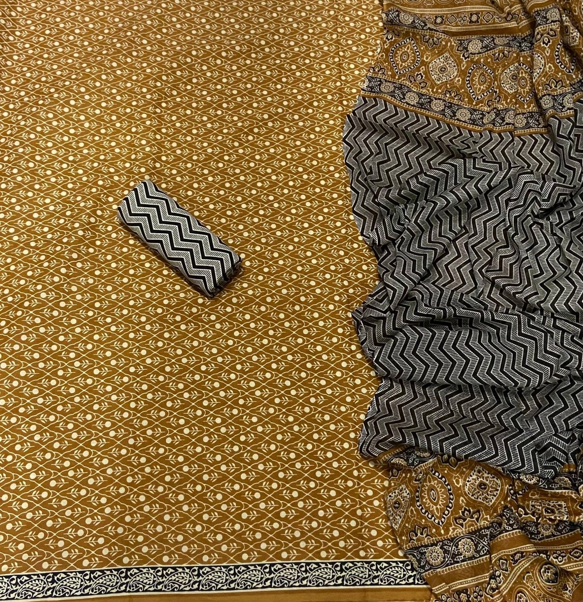 Celestial Pure Cotton Print Suit Set (Luxury Feel) - Yanchi