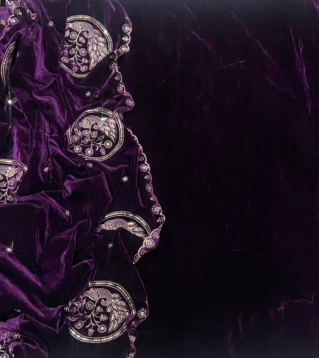 Classy Allover Winter Velvet Suit Set - Yanchi