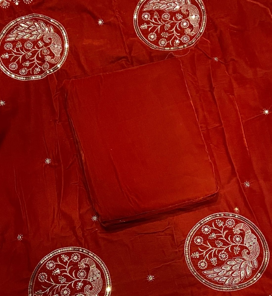 Classy Allover Winter Velvet Suit Set - Yanchi