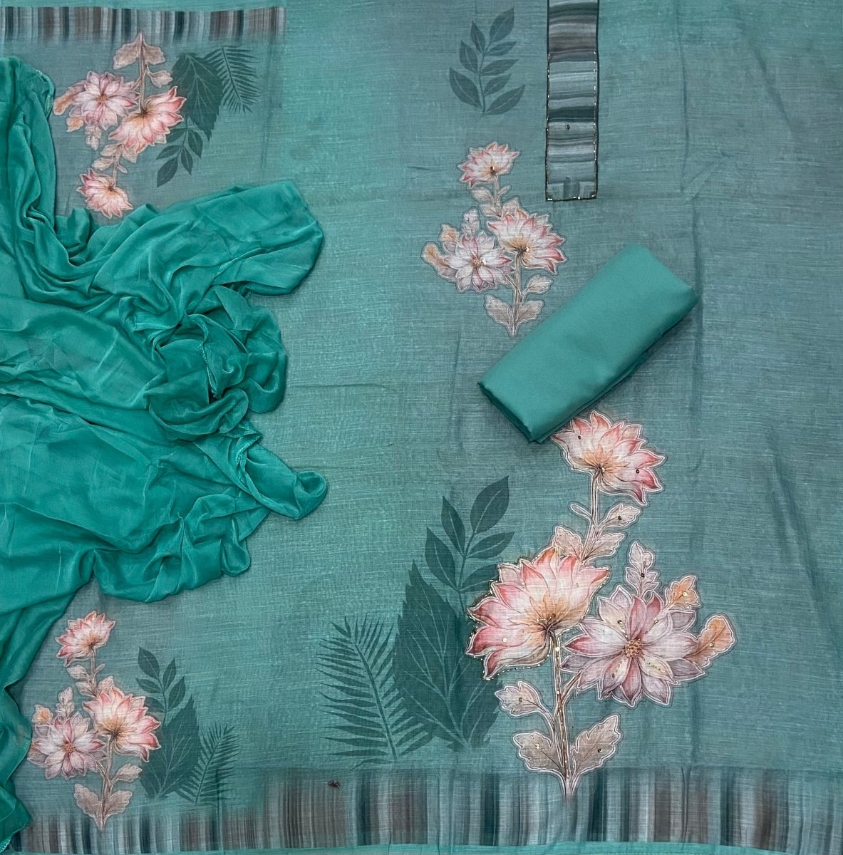 Classy Femora Linen Digital Print Suit Set with Swarovski Work - Yanchi