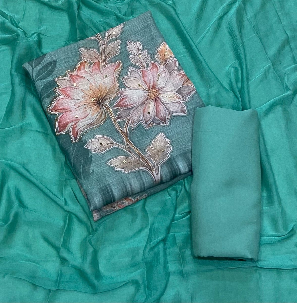 Classy Femora Linen Digital Print Suit Set with Swarovski Work - Yanchi