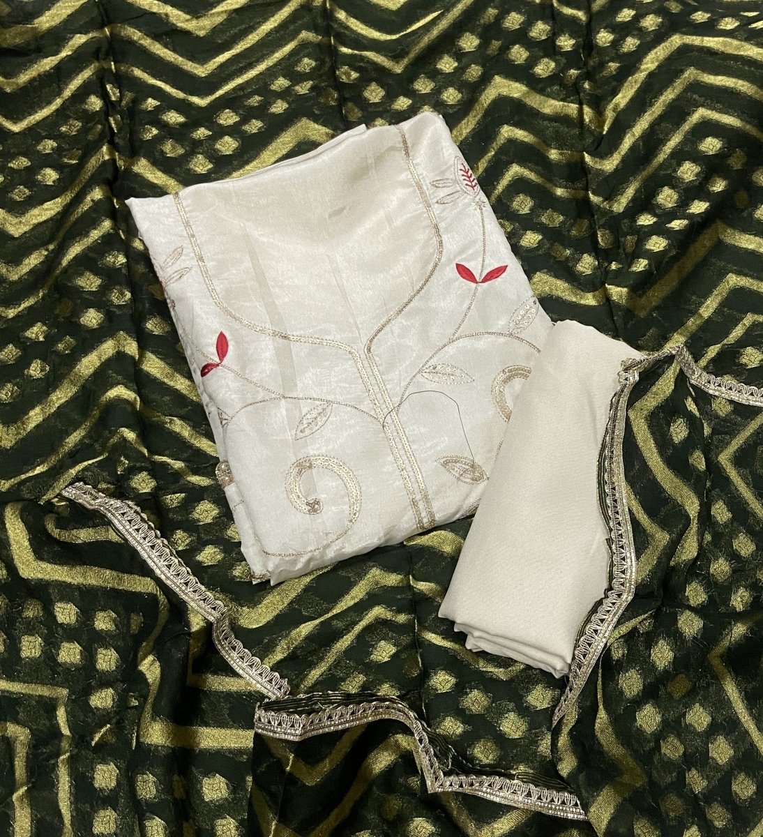 Classy Glass Organza Suit Set with Sequence & Zari Thread Work - Yanchi