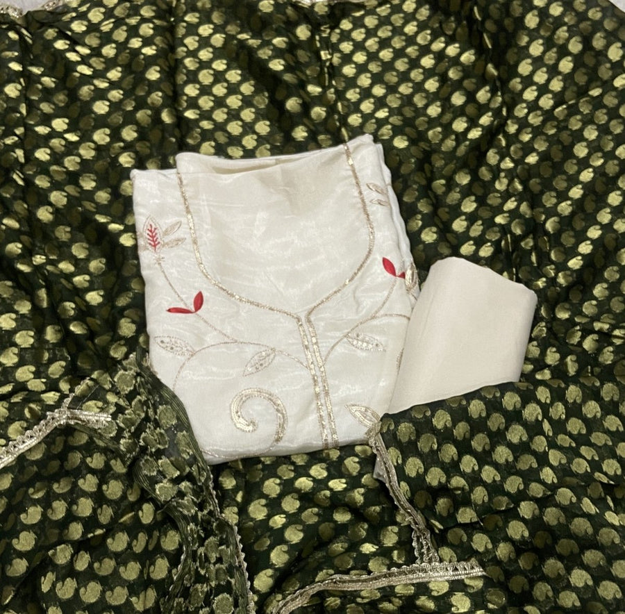 Classy Glass Organza Suit Set with Sequence & Zari Thread Work - Yanchi