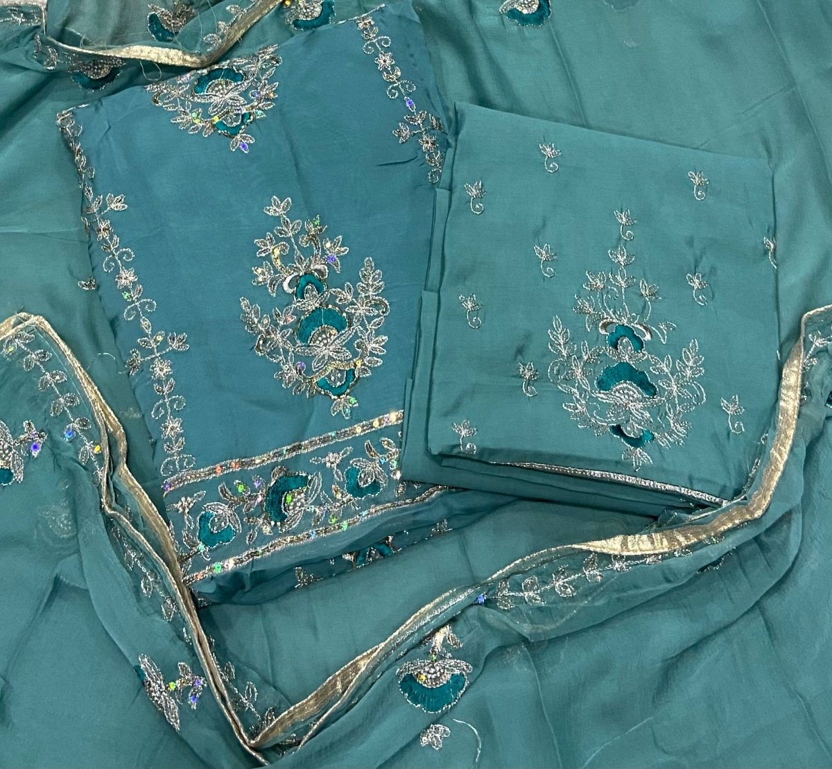 Classy Glass Organza Suit Set with Sequence & Zari Thread Work - Yanchi