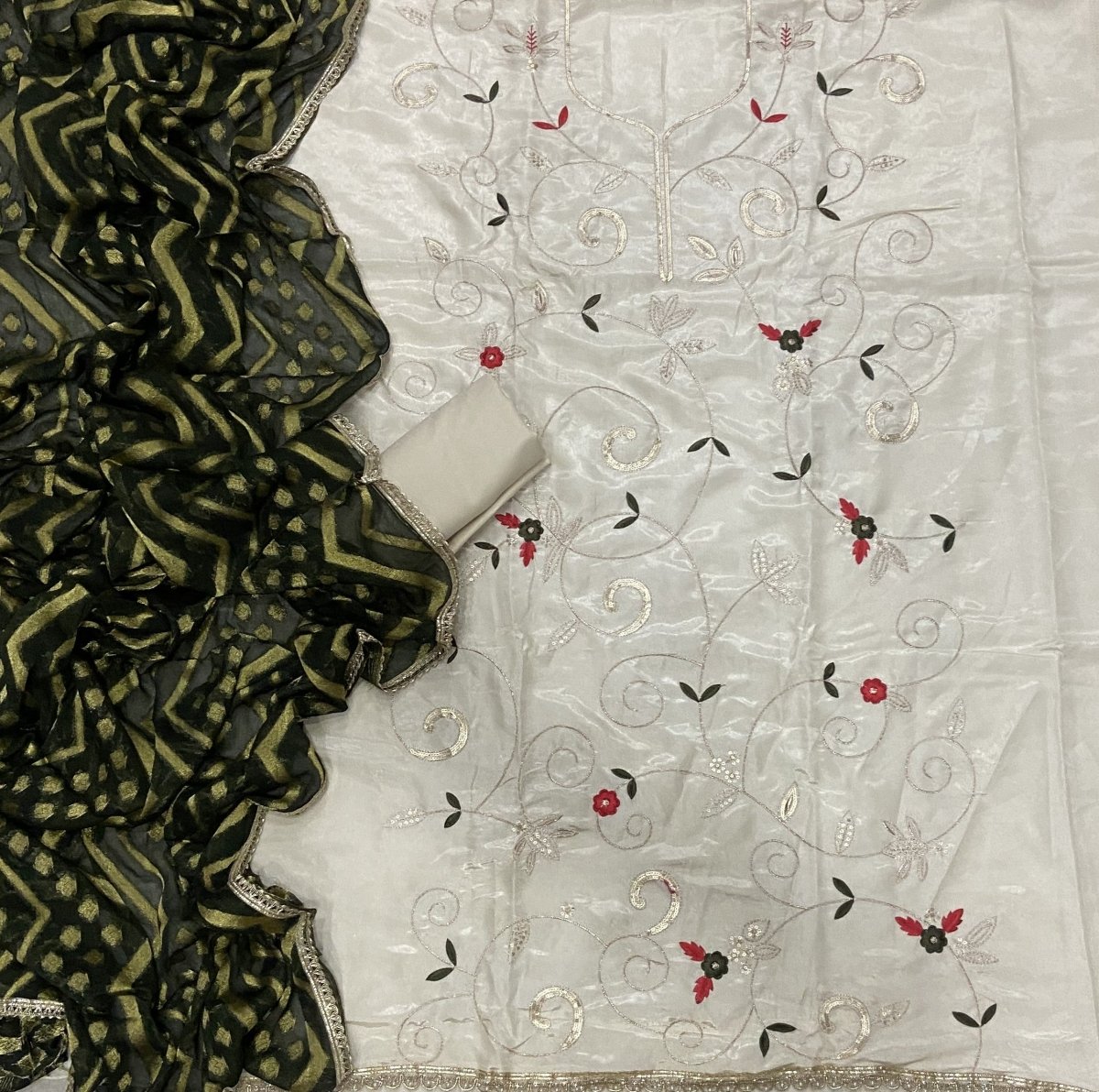 Classy Glass Organza Suit Set with Sequence & Zari Thread Work - Yanchi