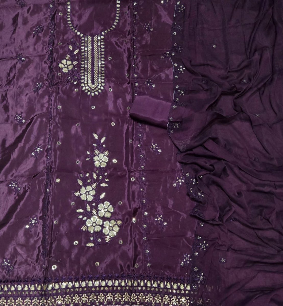 Classy Glass Organza Suit Set with Sequins & Thread Work - Yanchi