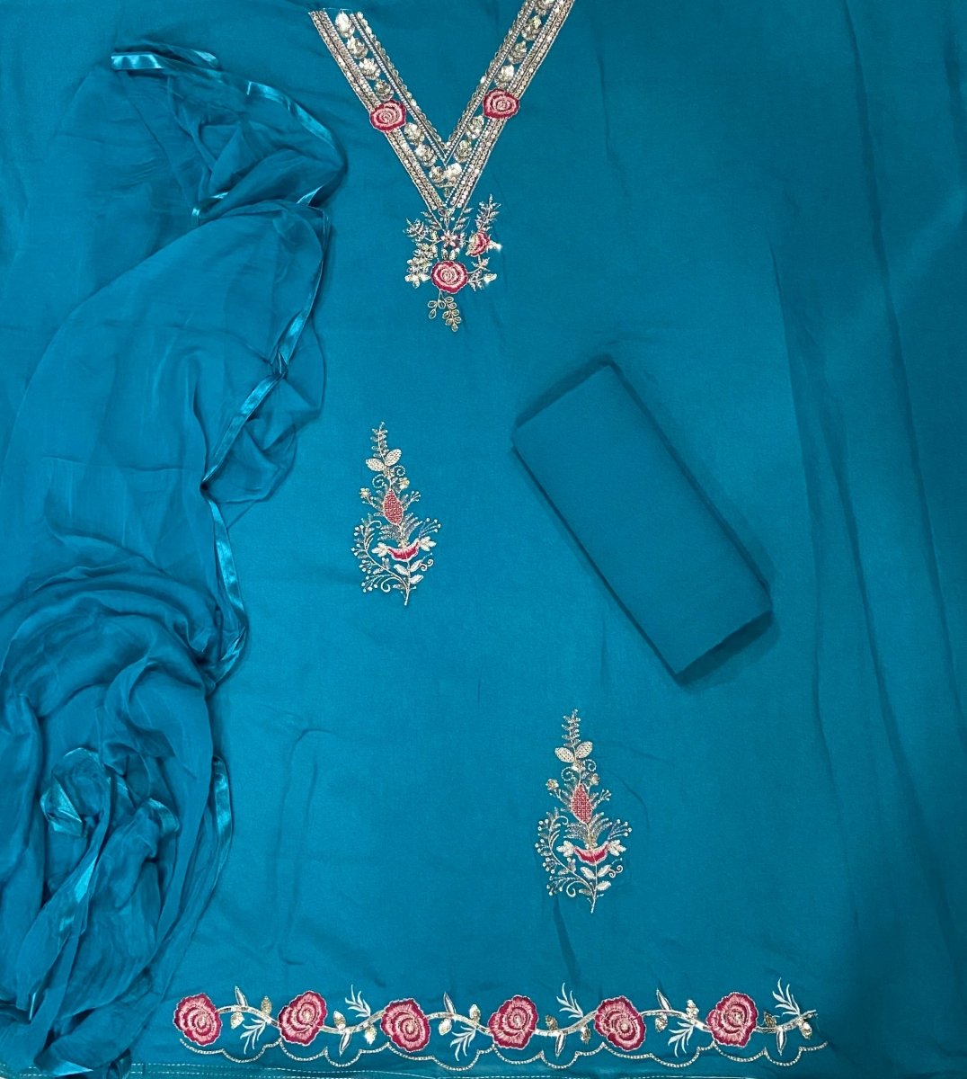 Classy Glass Organza Suit Set with Sequins & Zari Thread Work - Yanchi