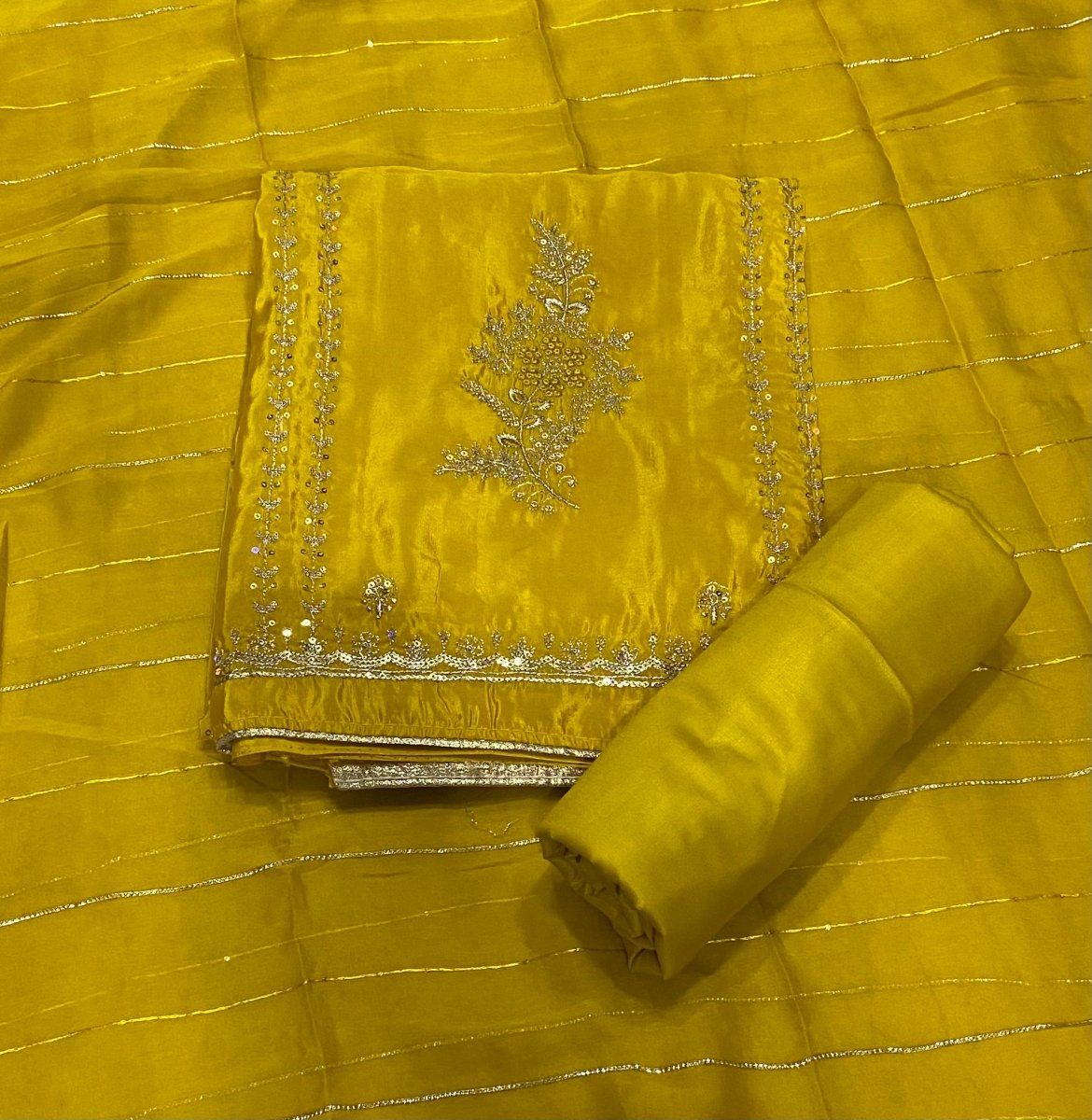 Classy Glass Organza Suit Set with Sequins & Zari Thread Work - Yanchi