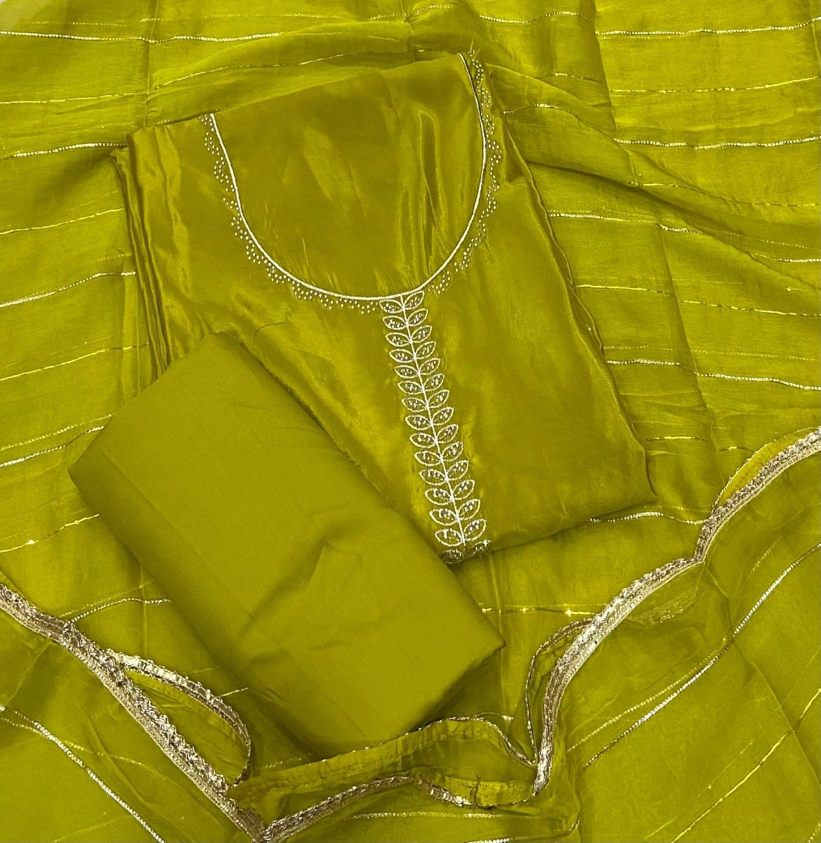 Classy Glass Organza Suit Set with Stone & Zari Thread Work - Yanchi