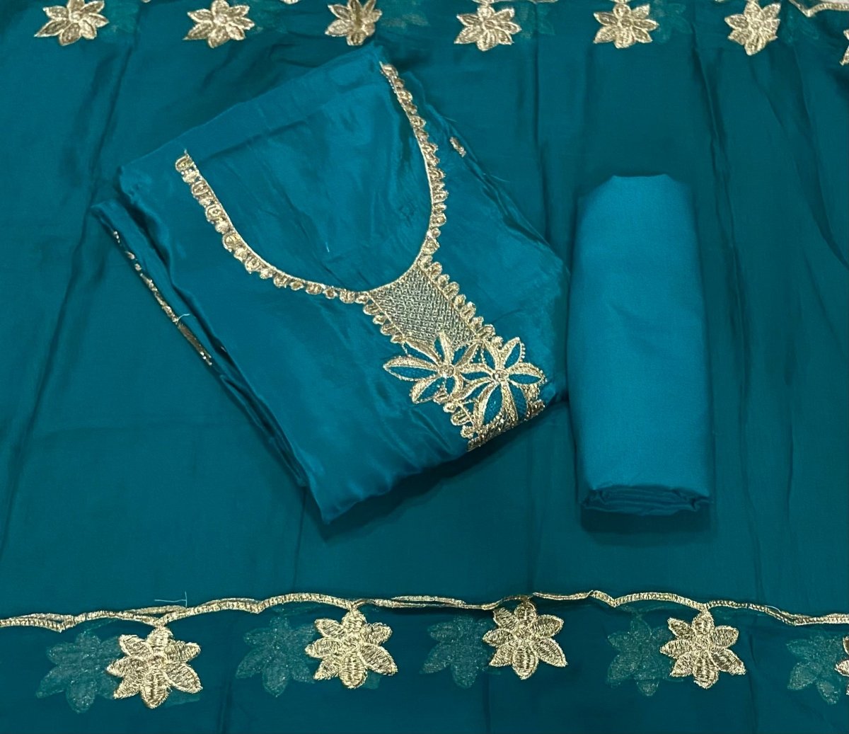 Classy Glass Organza Suit Set with Stone & Zari Thread Work - Yanchi