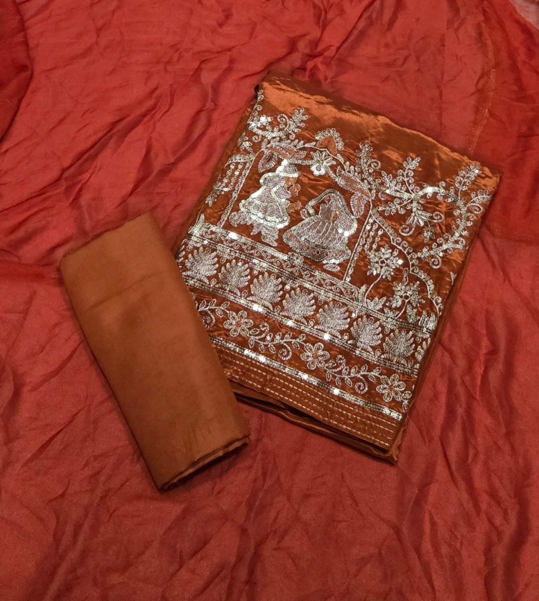 Classy Glass Organza Suit Set with Zari Thread Work - Yanchi