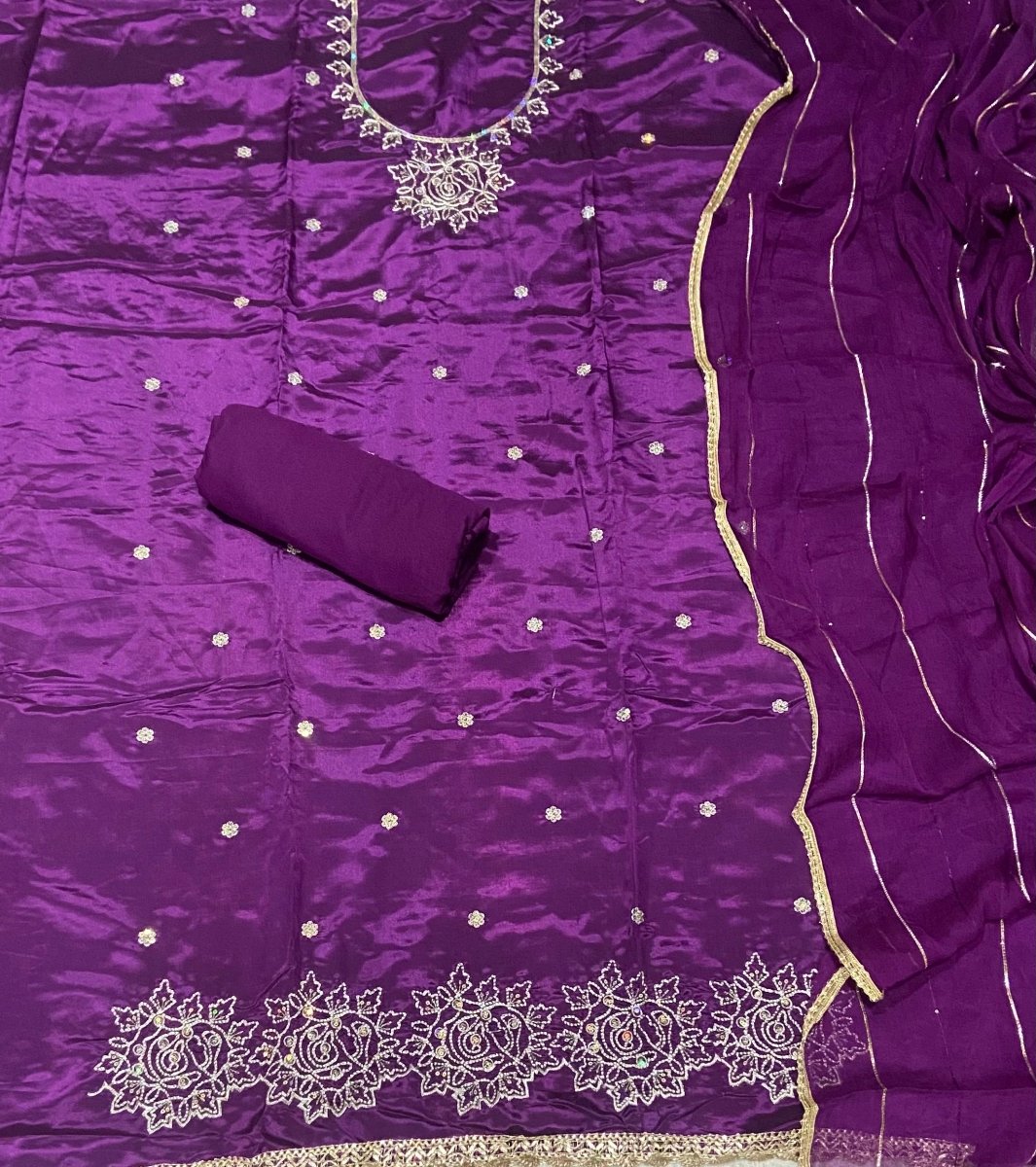 Classy Glass Organza Suit Set with Zari Thread Work - Yanchi