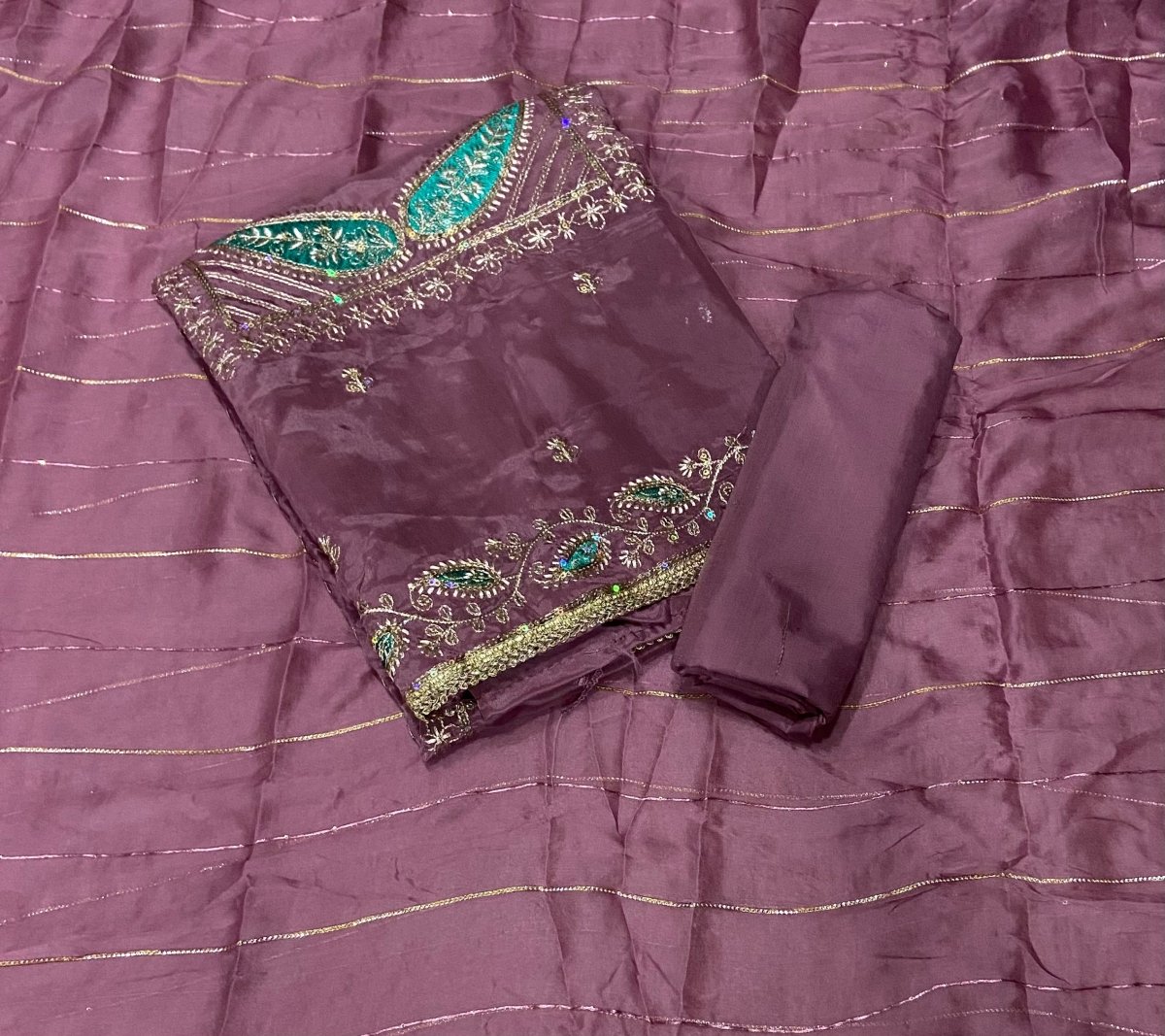 Classy Glass Organza Suit Set with Zari & Thread Work - Yanchi