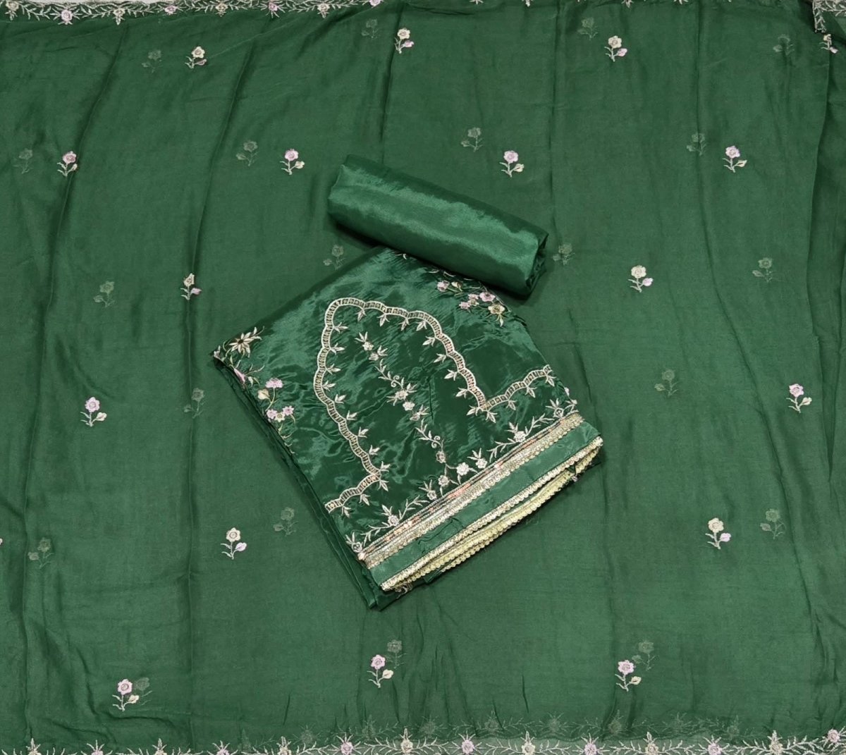 Classy Glass Organza Suit Set with Zari Thread Work - Yanchi