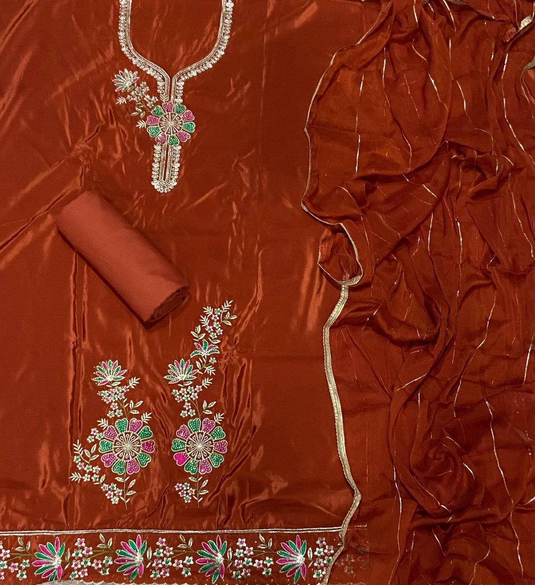 Classy Glass Organza Suit Set with Zari Thread Work - Yanchi