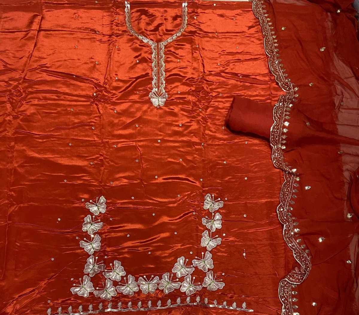 Classy Glass Organza Suit Set with Zari Thread Work - Yanchi