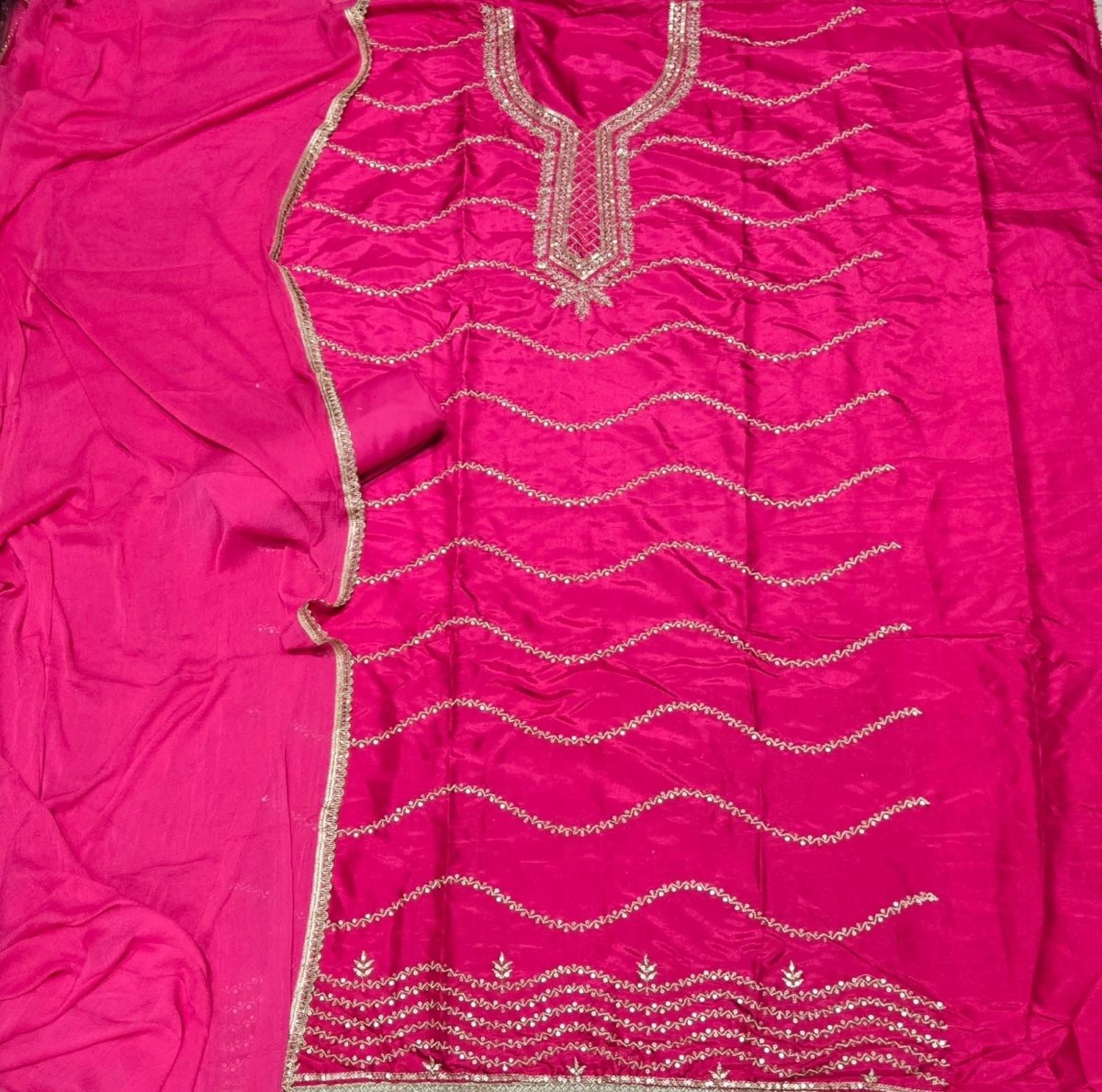 Classy Glass Organza Suit Set with Zari Thread Work - Yanchi