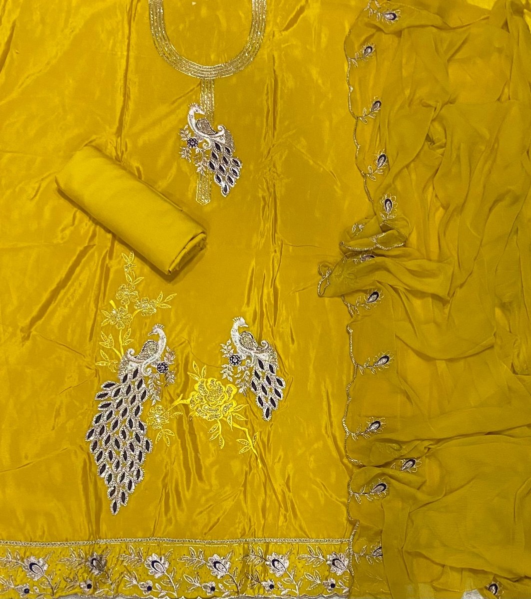 Classy Glass Organza Suit Set with Zari Work - Yanchi