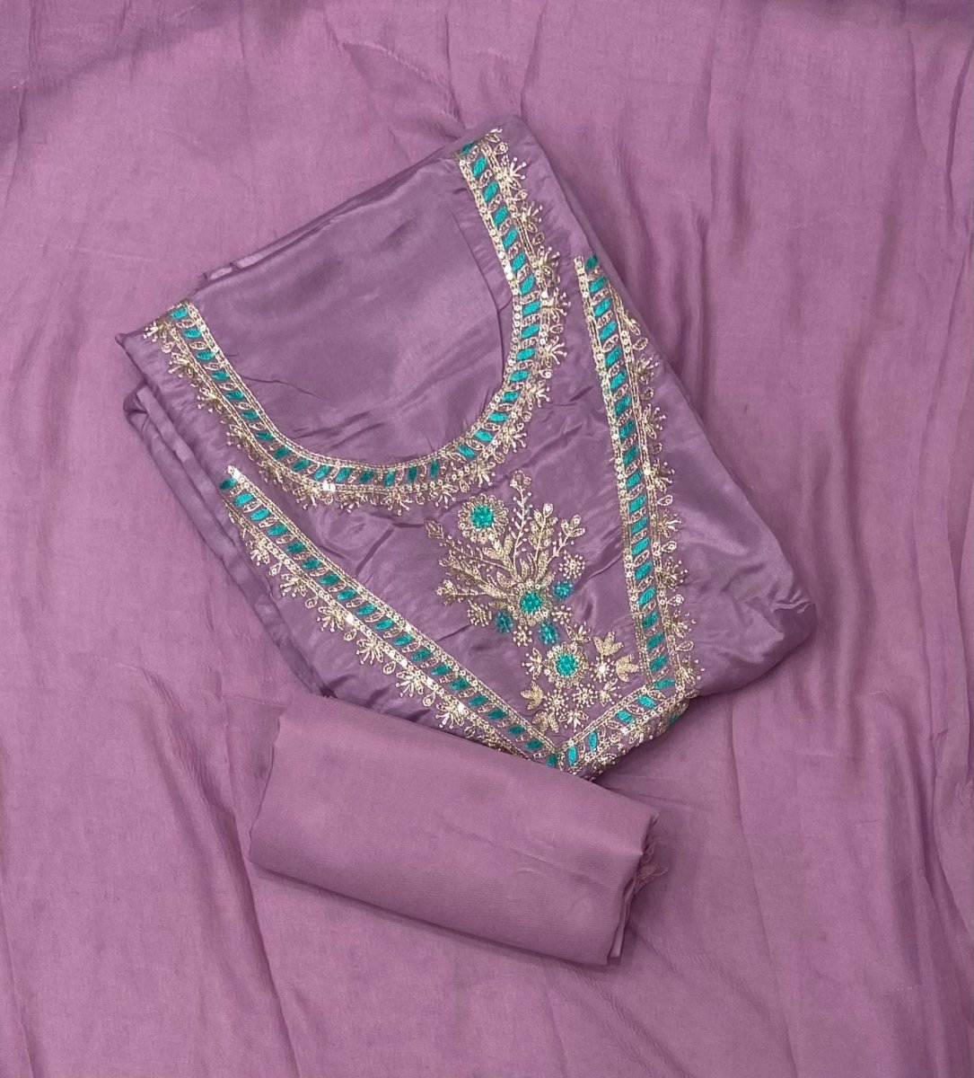 Classy Glass Organza with Heavy Thread Work - Yanchi