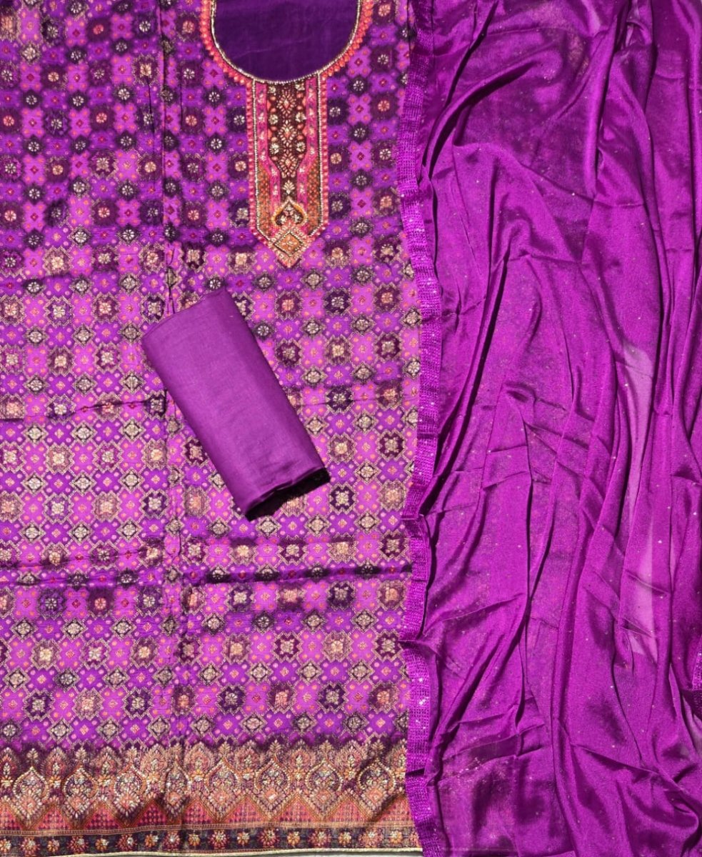Classy Netra Banarsi Silk Suit Set - Yanchi