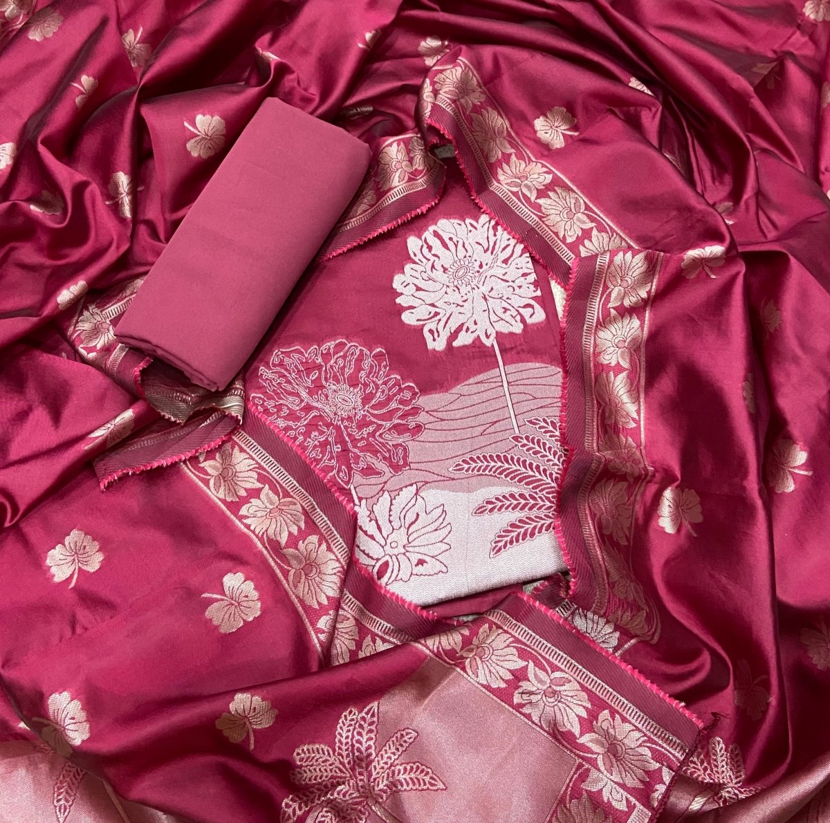 Classy Organza Banarsi Silk Suit Set - Yanchi