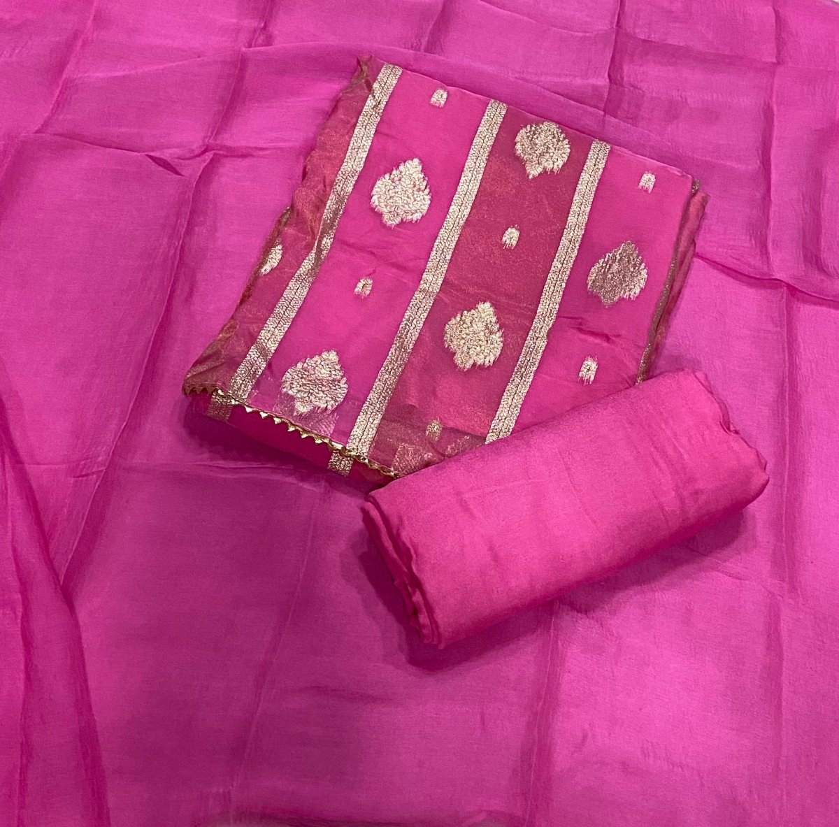 Classy Organza Banarsi Suit Set - Yanchi