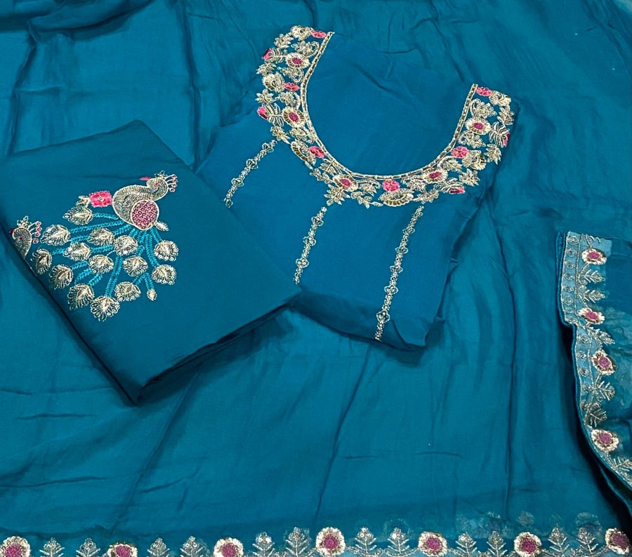 Classy Pure Organza with Heavy Sequins & Zari Thread Work - Yanchi