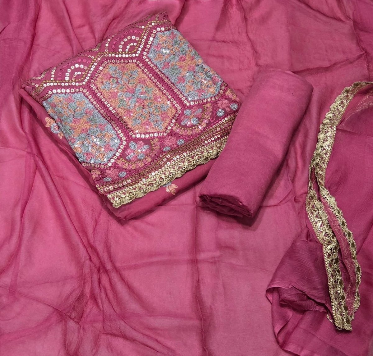 Classy Pure Organza with Heavy Sequins & Zari Thread Work - Yanchi