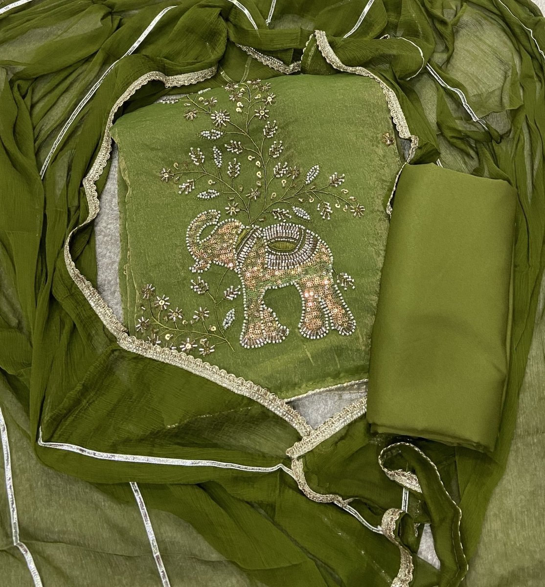 Crush Silk Suit Set with Cutdana & Sequins Work - Yanchi