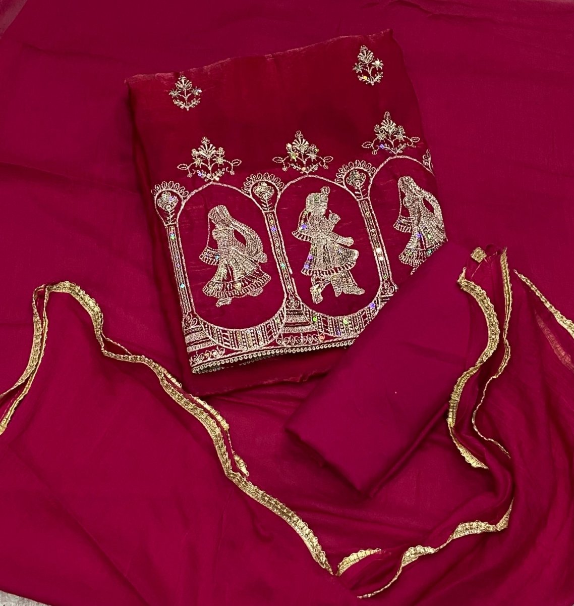 Crush Silk Suit Set with Swarowski & Cutdana Work - Yanchi