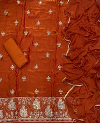 Crush Silk Suit Set with Zari, Cutdana & Sequins Work - Yanchi