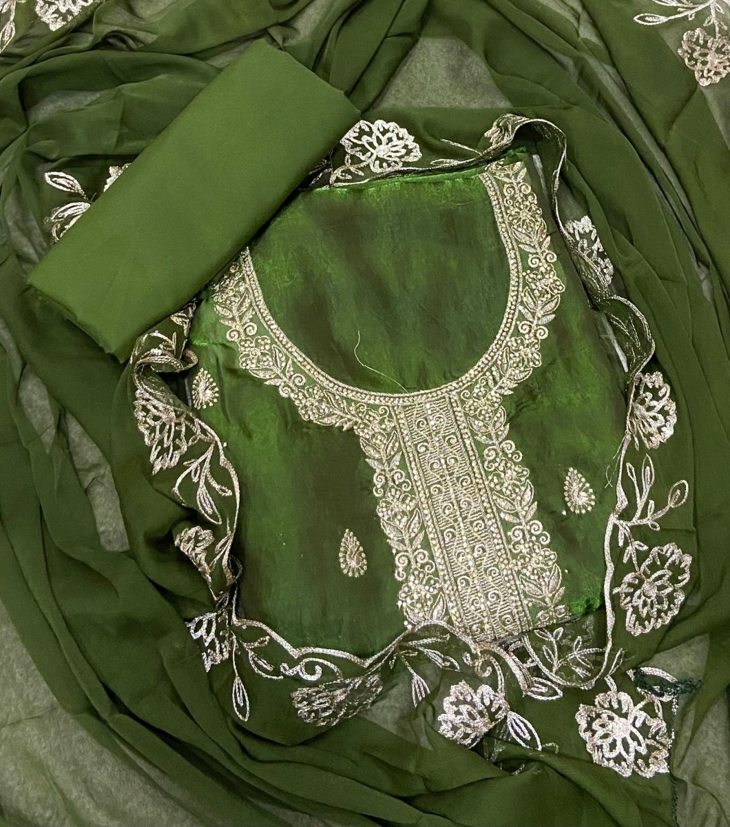 Crush Silk Suit Set with Zari & Stone Work - Yanchi