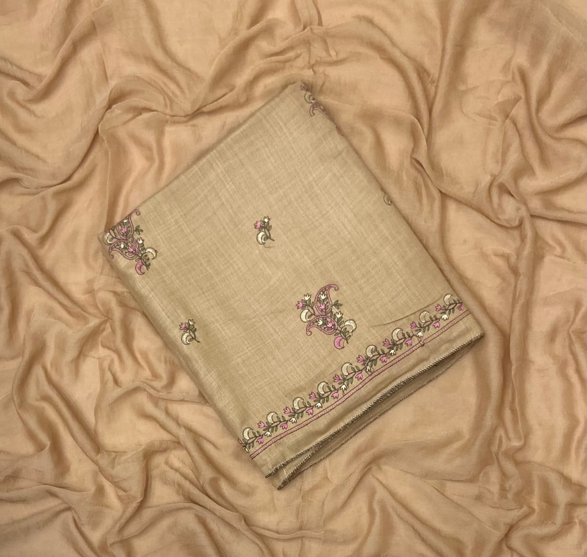 Dhamaka Offer Camric Cotton Suit Set - Yanchi