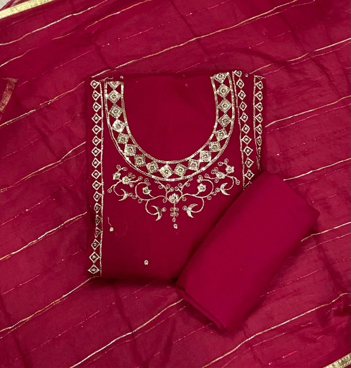 Dhamaka Offer Crunchy Suit Set With Zari & Sequins Work - Yanchi