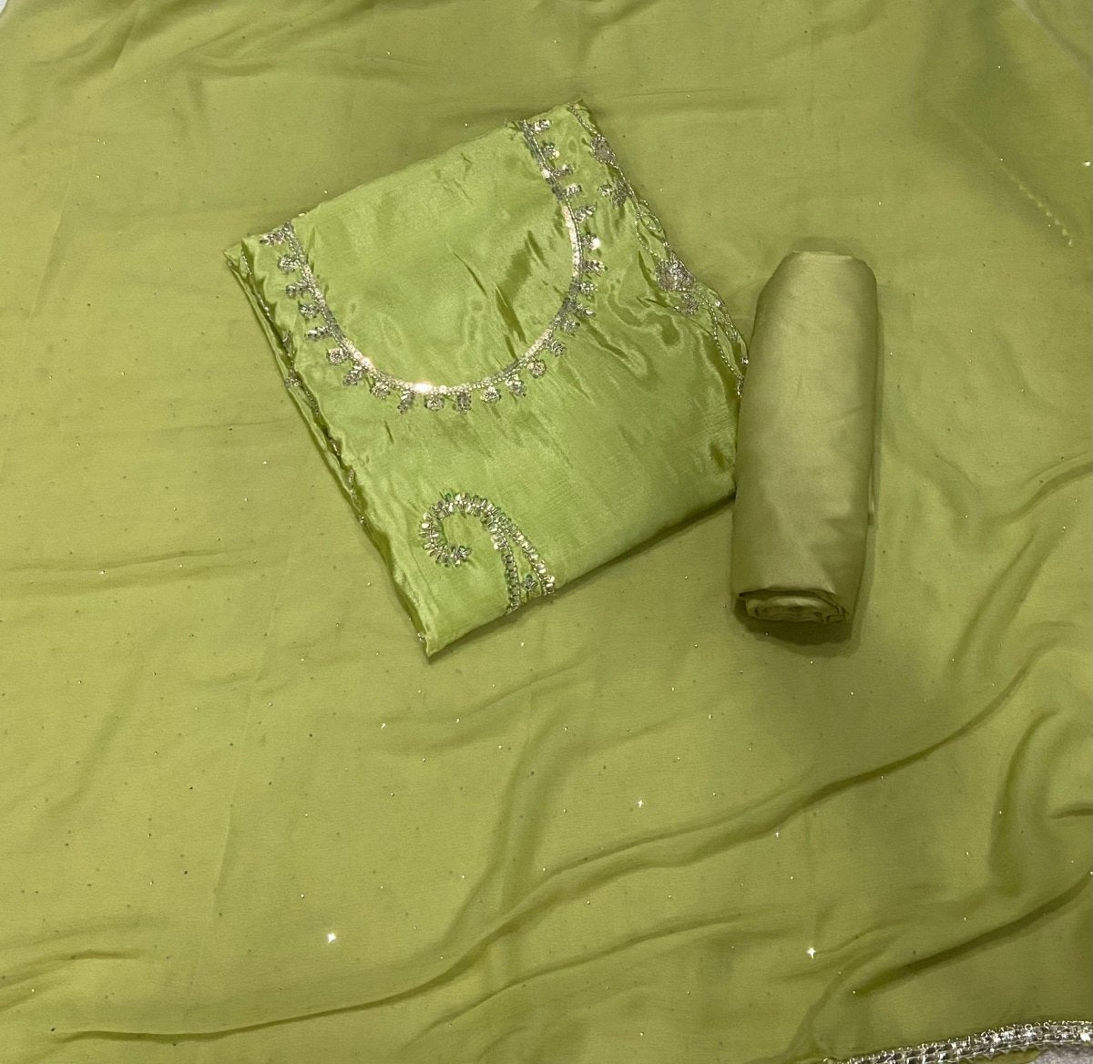 Dhamaka Offer Glass Organza Suit Set with Sequins & Beads work - Yanchi